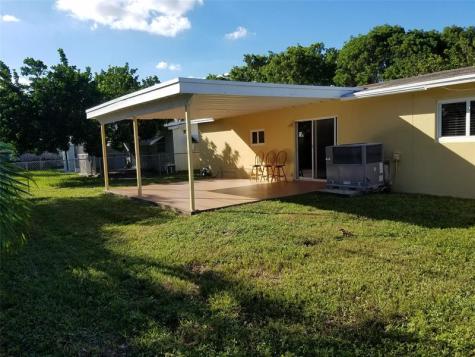 9444 SW 52nd Place Cooper City FL 33328