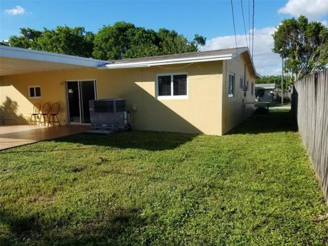 9444 SW 52nd Place Cooper City FL 33328