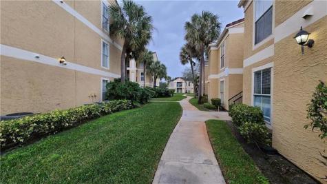 805 Riverside Drive Coral Springs FL 33071