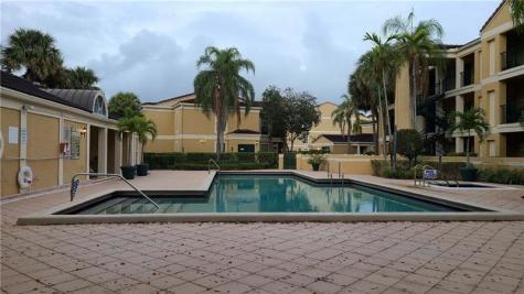 805 Riverside Drive Coral Springs FL 33071