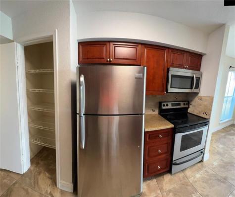 805 Riverside Drive Coral Springs FL 33071