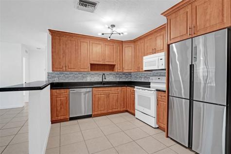 6101 NE 7th Avenue Oakland Park FL 33334