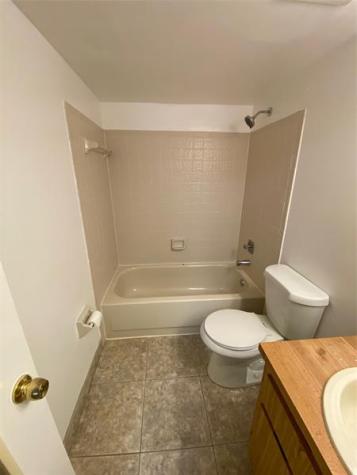 848 Twin Lakes Drive Coral Springs FL 33071