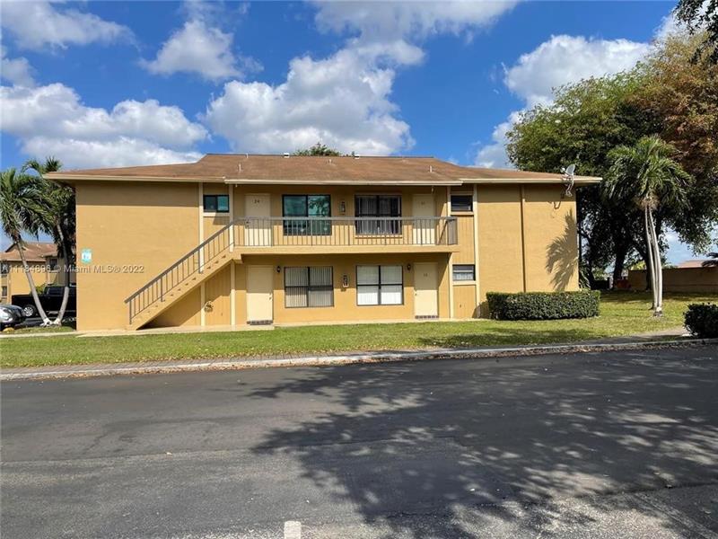 2605 W 67th Place Hialeah FL 33016