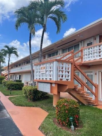815 SW 10 Terrace Hallandale Beach FL 33009