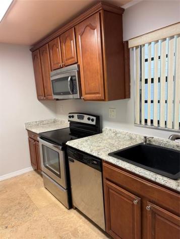8601 NW 34th Place Fort Lauderdale FL 33351