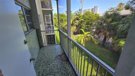16800 NE 15th Avenue North Miami Beach FL 33162