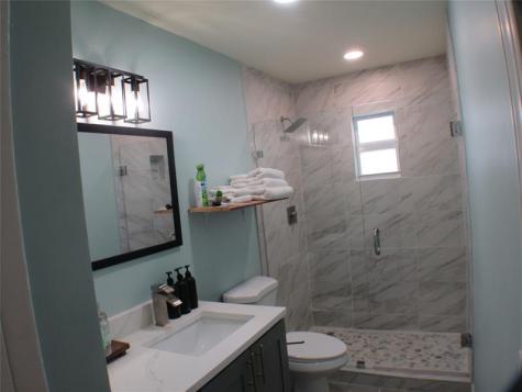 516 SE 4th Terrace Cape Coral FL 33990