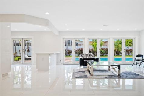 21100 Highland Lakes Boulevard Miami FL 33179
