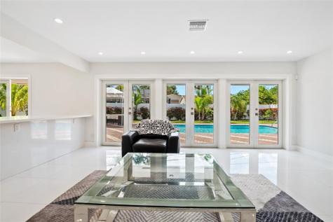 21100 Highland Lakes Boulevard Miami FL 33179