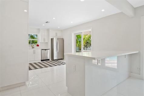 21100 Highland Lakes Boulevard Miami FL 33179