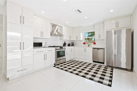 21100 Highland Lakes Boulevard Miami FL 33179