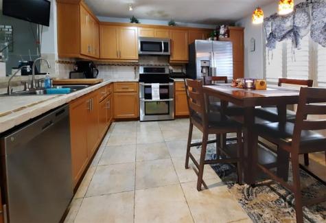 291 S Hollybrook Drive Pembroke Pines FL 33025
