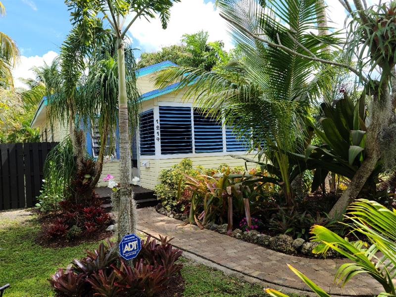 1214 NE 2nd Avenue Fort Lauderdale FL 33304