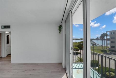 301 Croton Avenue Lantana FL 33462