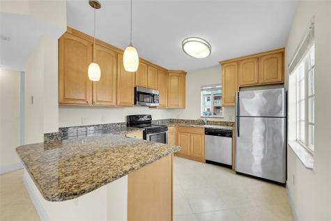 410 SW 15th Street Pompano Beach FL 33060