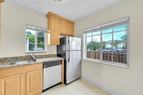 410 SW 15th Street Pompano Beach FL 33060