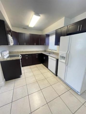 1000 NW 11th Court Fort Lauderdale FL 33311