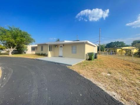 1000 NW 11th Court Fort Lauderdale FL 33311