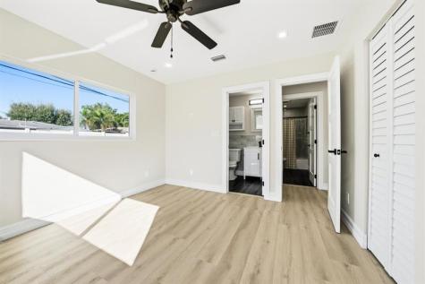 4751 NE 4th Avenue Oakland Park FL 33334