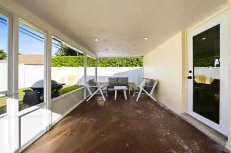 4751 NE 4th Avenue Oakland Park FL 33334