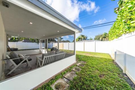 4751 NE 4th Avenue Oakland Park FL 33334