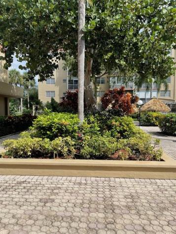 404 NW 68th Avenue Plantation FL 33317