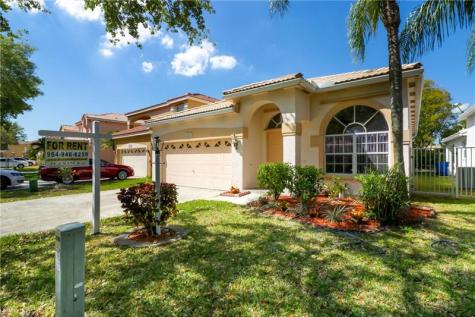 10825 Morningstar Drive Cooper City FL 33026