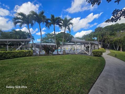 3531 NW 50th Avenue Lauderdale Lakes FL 33319