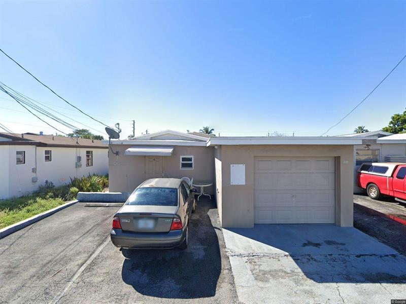 1707 Thomas Street Hollywood FL 33020