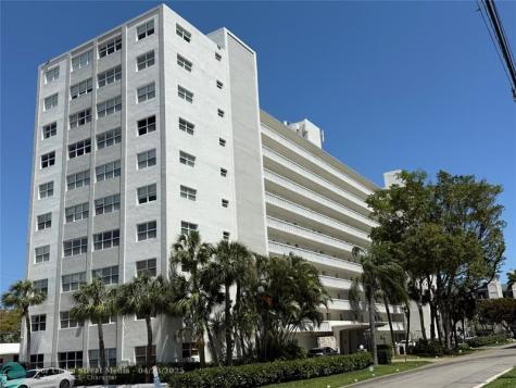 2555 NE 11th Street Fort Lauderdale FL 33304