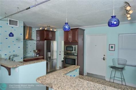 2555 NE 11th Street Fort Lauderdale FL 33304