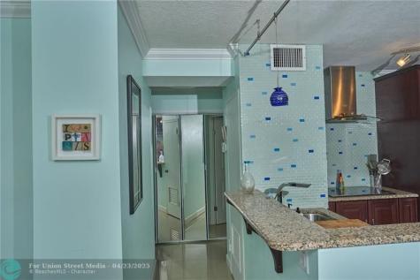 2555 NE 11th Street Fort Lauderdale FL 33304