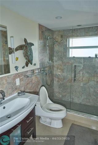 2555 NE 11th Street Fort Lauderdale FL 33304