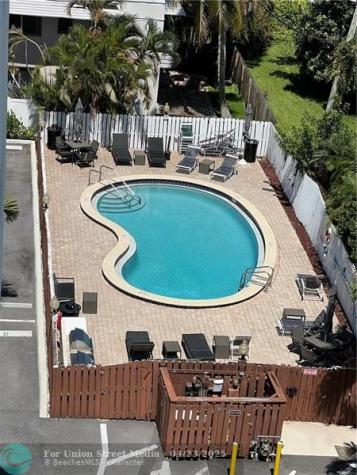 2555 NE 11th Street Fort Lauderdale FL 33304