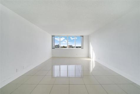 9001 SW 77th Avenue Miami FL 33156