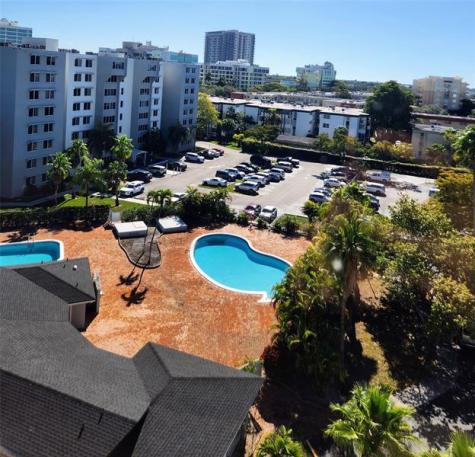 9001 SW 77th Avenue Miami FL 33156