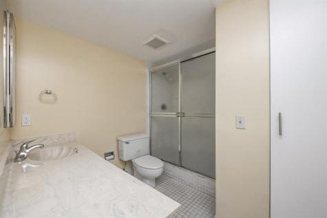 3900 N Hills Drive Hollywood FL 33021