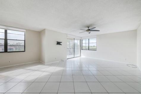 3900 N Hills Drive Hollywood FL 33021