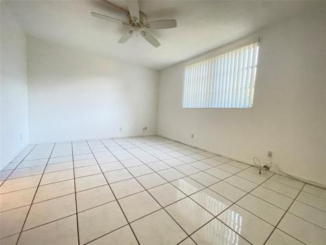 2900 NW 47th Terrace Lauderdale Lakes FL 33313
