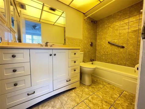 2900 NW 47th Terrace Lauderdale Lakes FL 33313