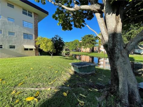 2900 NW 47th Terrace Lauderdale Lakes FL 33313
