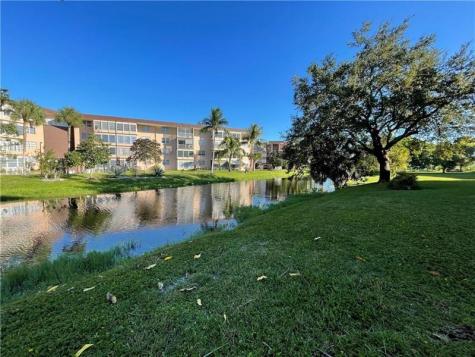 2900 NW 47th Terrace Lauderdale Lakes FL 33313