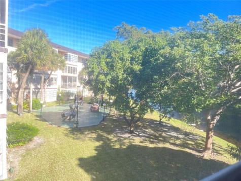 2900 NW 47th Terrace Lauderdale Lakes FL 33313