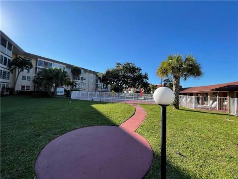 2900 NW 47th Terrace Lauderdale Lakes FL 33313