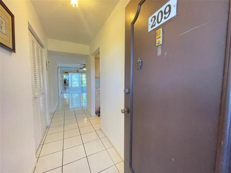 2900 NW 47th Terrace Lauderdale Lakes FL 33313