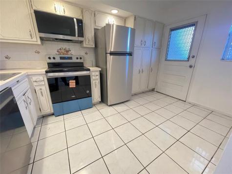 2900 NW 47th Terrace Lauderdale Lakes FL 33313