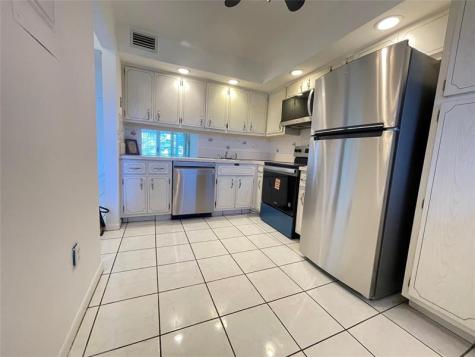 2900 NW 47th Terrace Lauderdale Lakes FL 33313