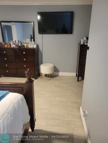 6562 Racquet Club Drive Fort Lauderdale FL 33319