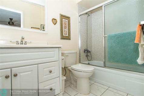 5003 NW 35th Street Lauderdale Lakes FL 33319